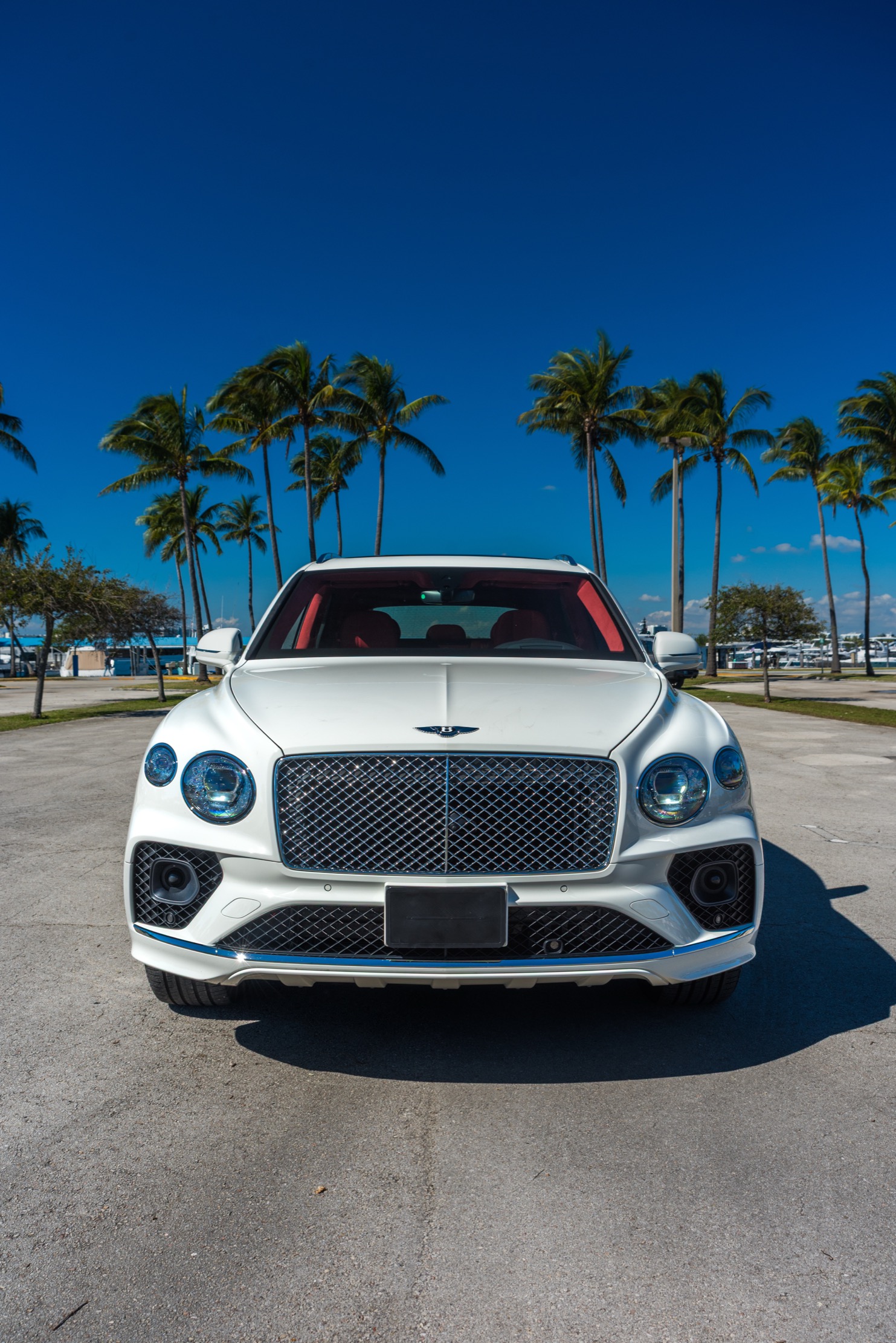 Bentley Bentayga β 4