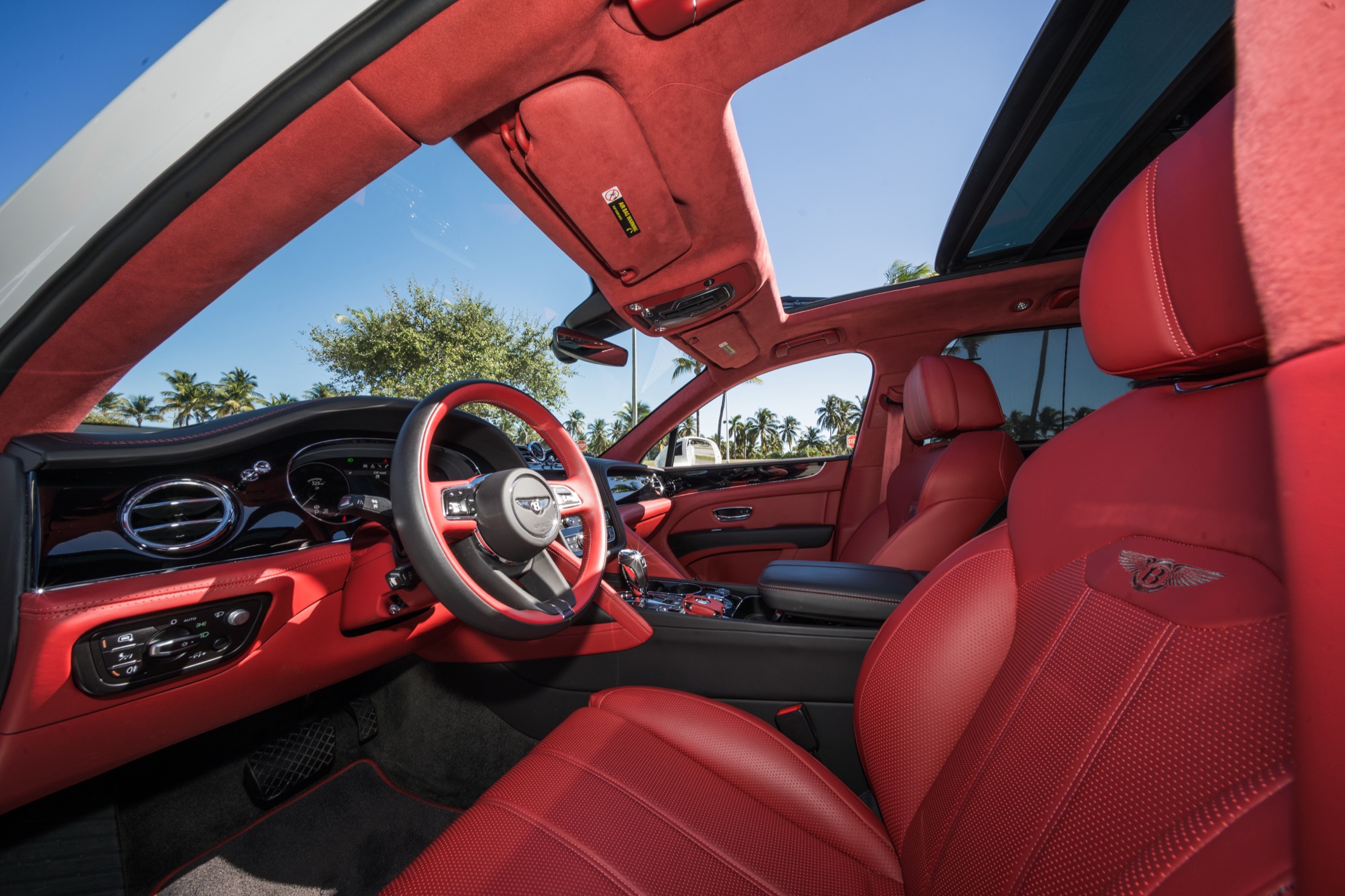 Bentley Bentayga β 6