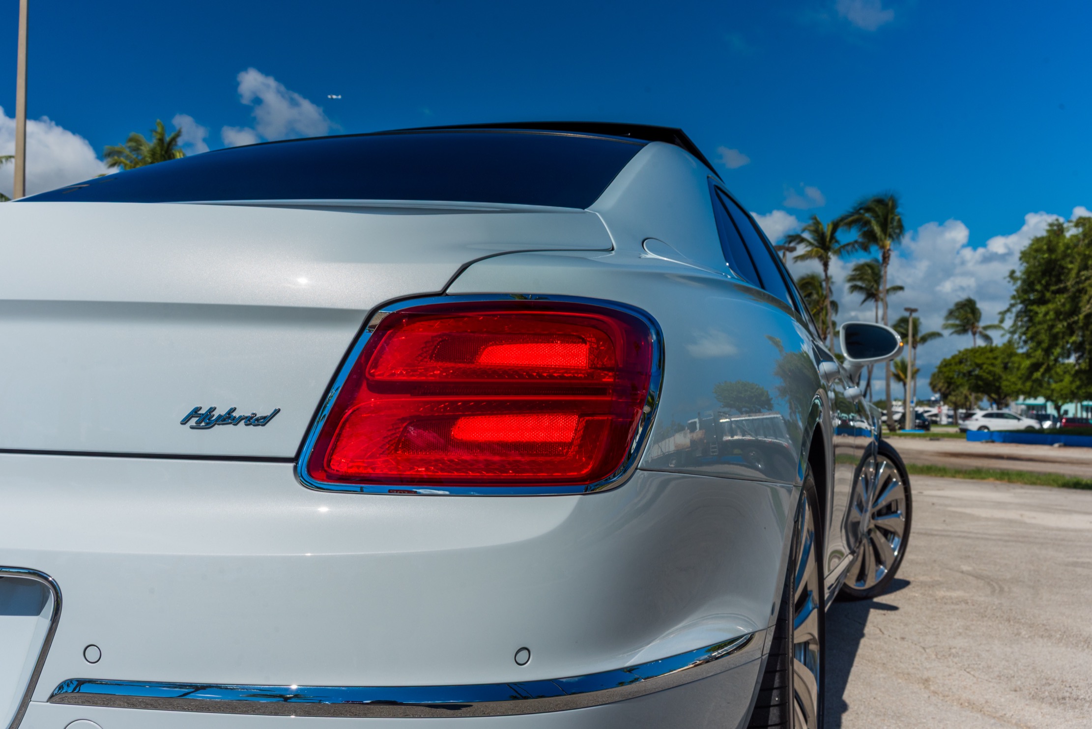 Bentley Flying Spur β 5