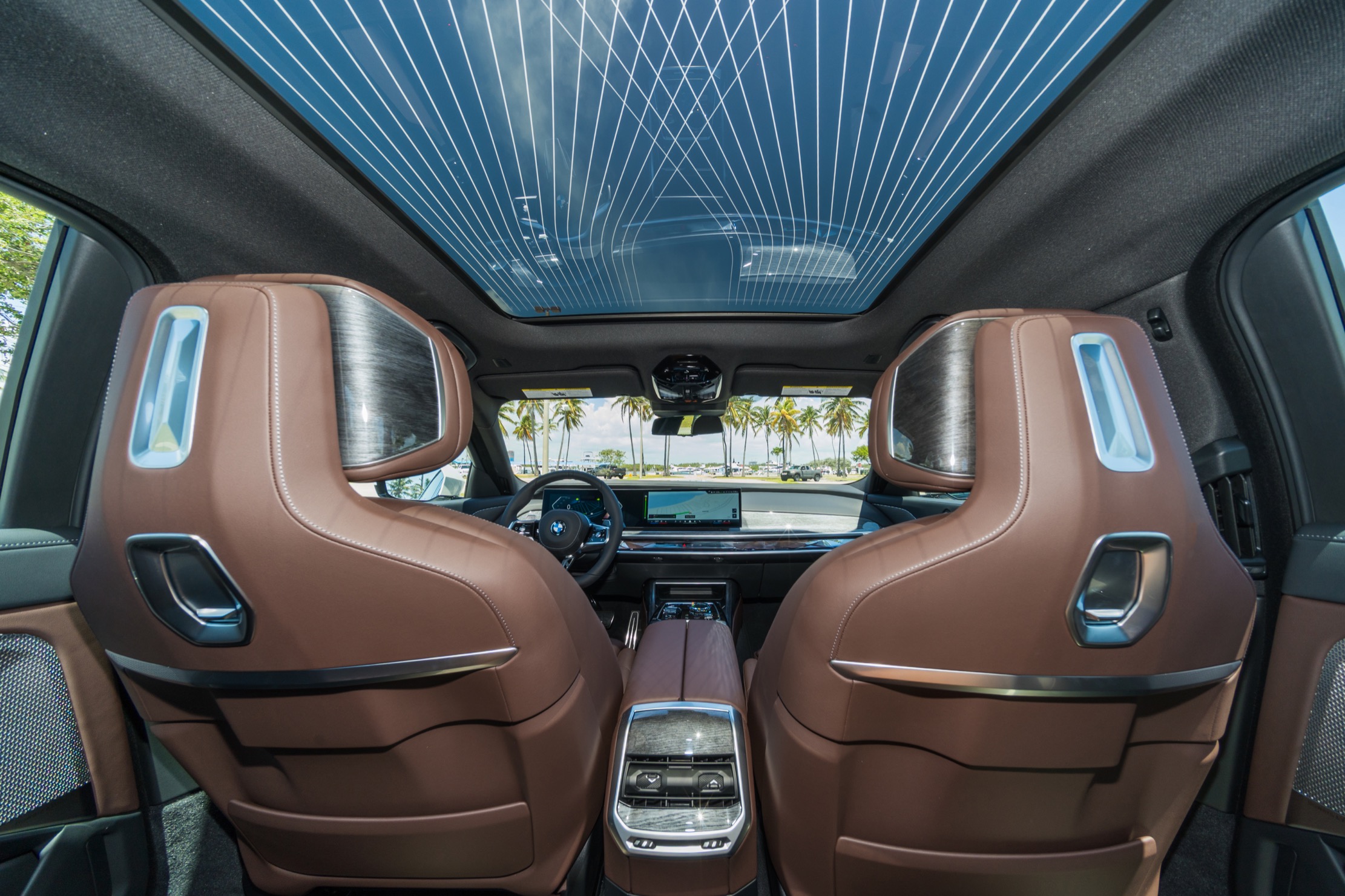 BMW 7-Series β 6