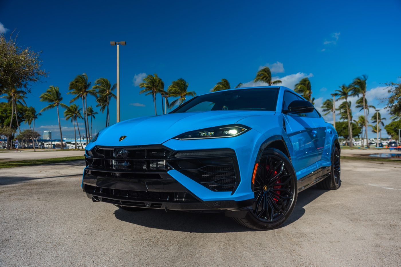 Lamborghini Urus SE β 2