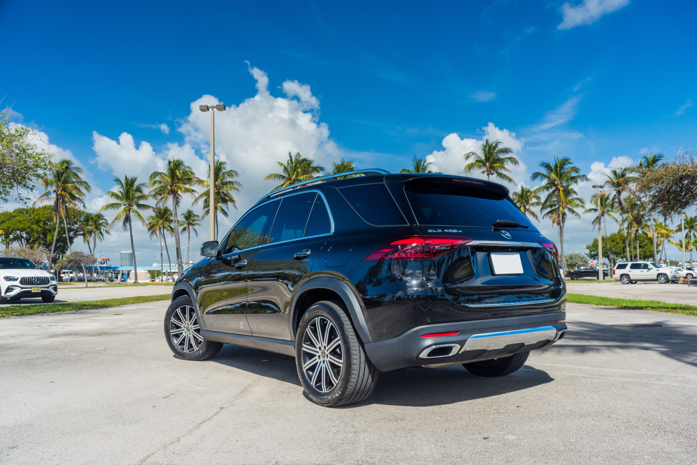 Mercedes-Benz GLE β 4