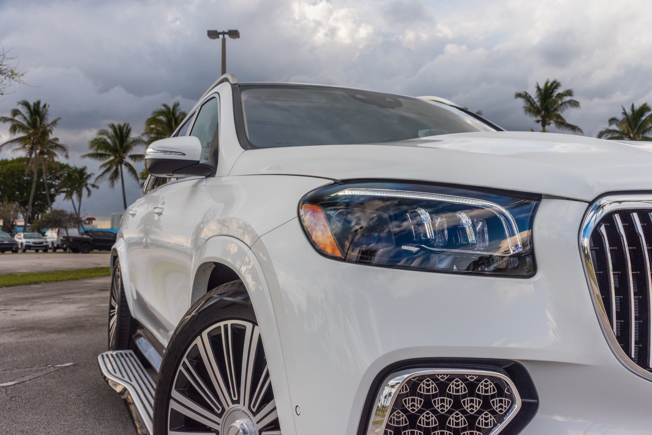 Mercedes-Maybach GLS β 4