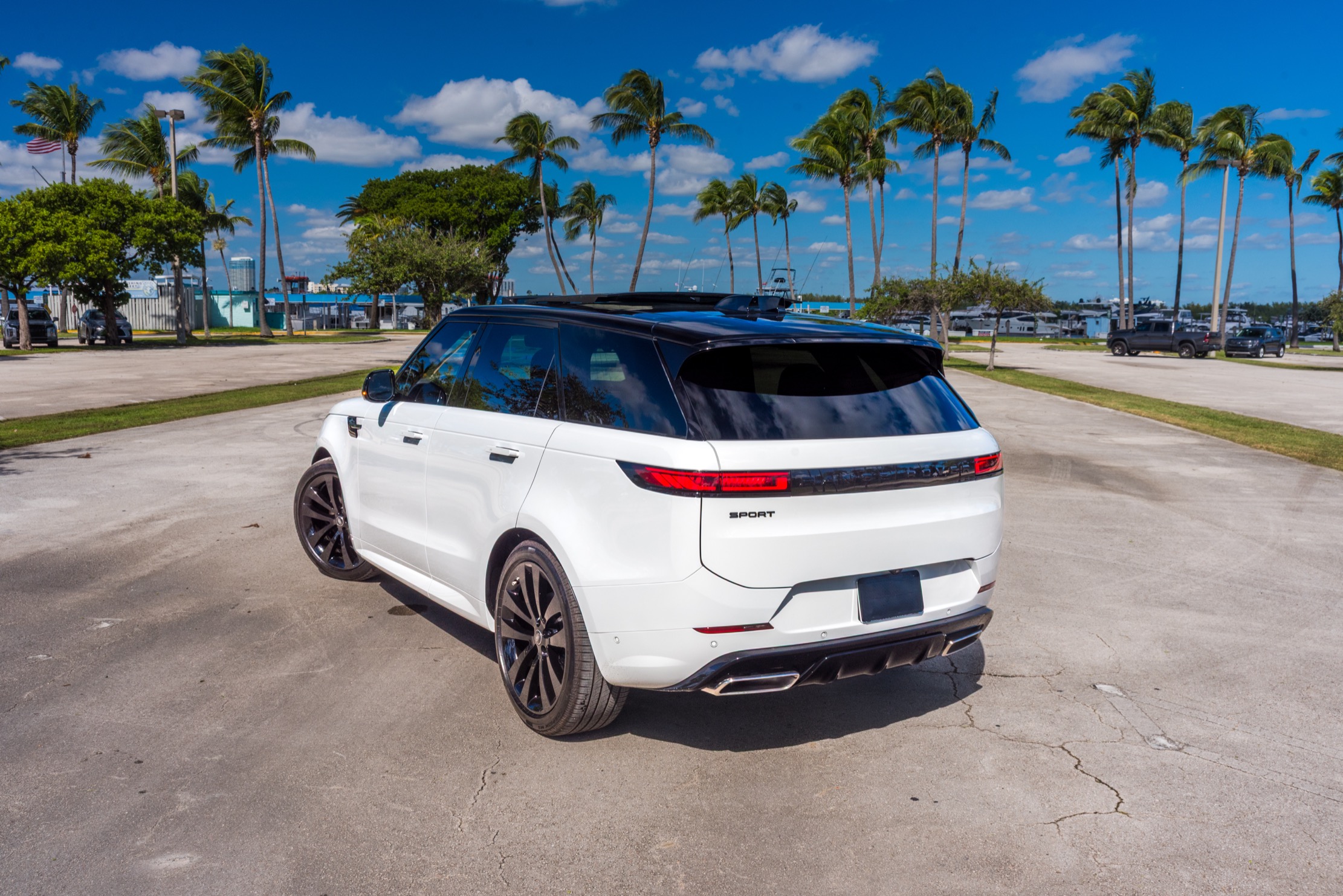 Range Rover Sport β 4