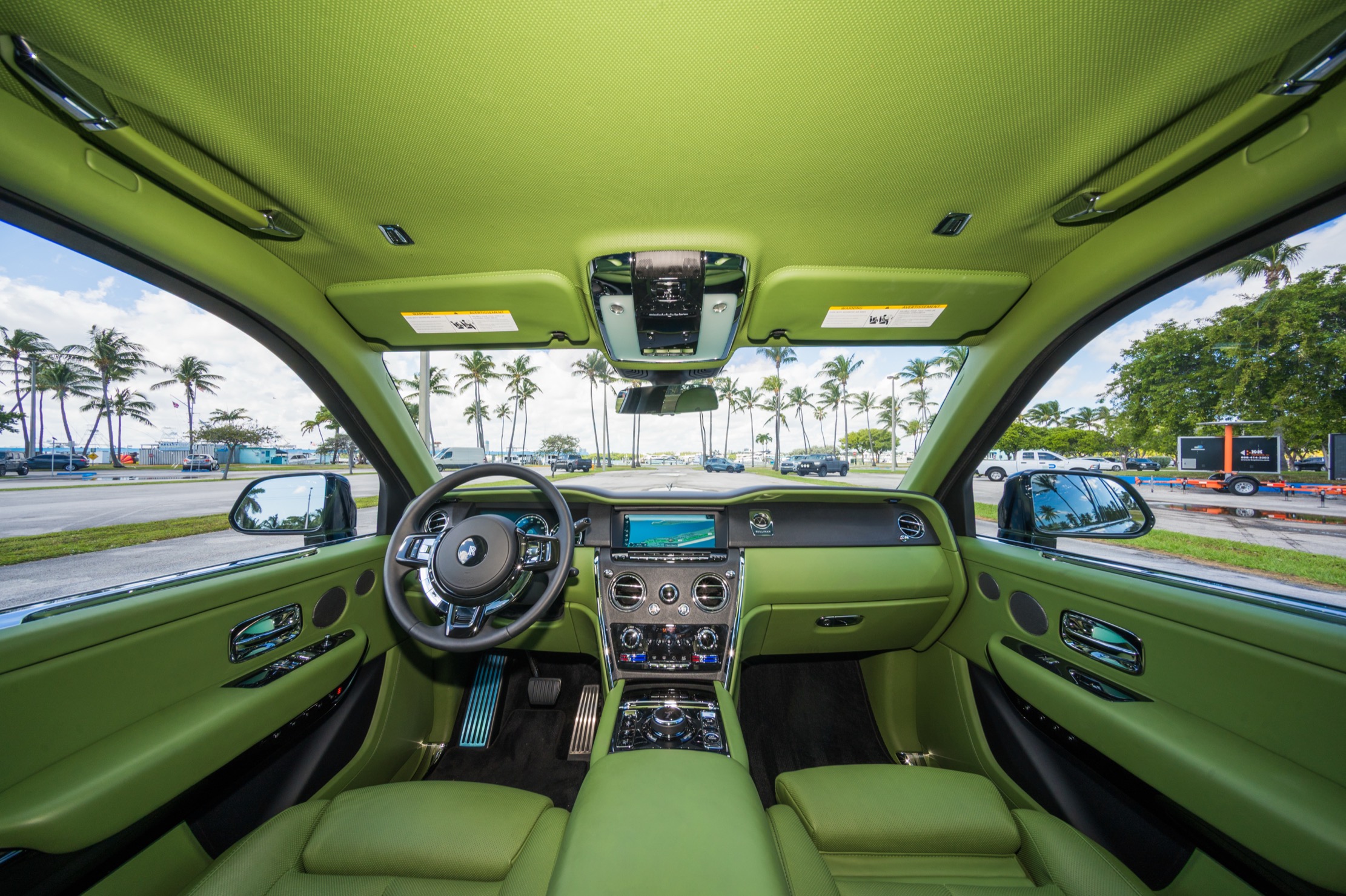 Rolls-Royce Cullinan β 5